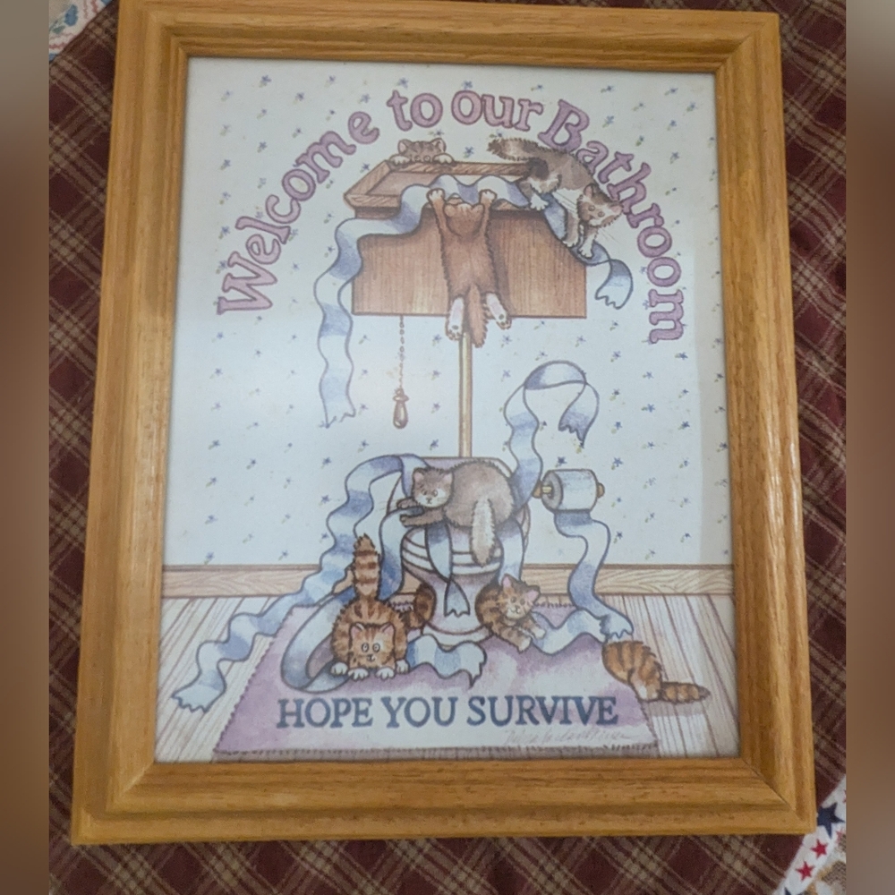 Cottagecore Vintage Figi Graphics framed Cat bathroom wall art print